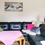 5 Person In Digermulen