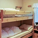 5 Person In *