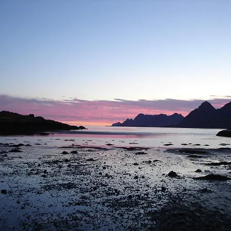 Apartament 5 Person In *